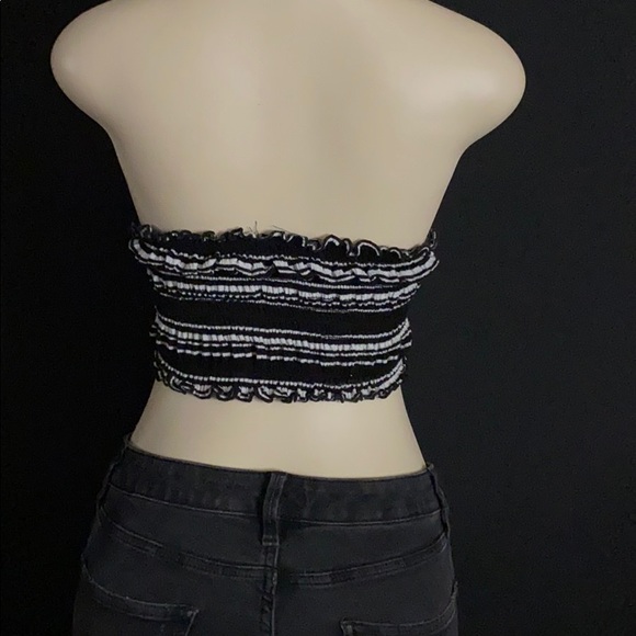 black and white stripped crop top - Picture 3 of 5